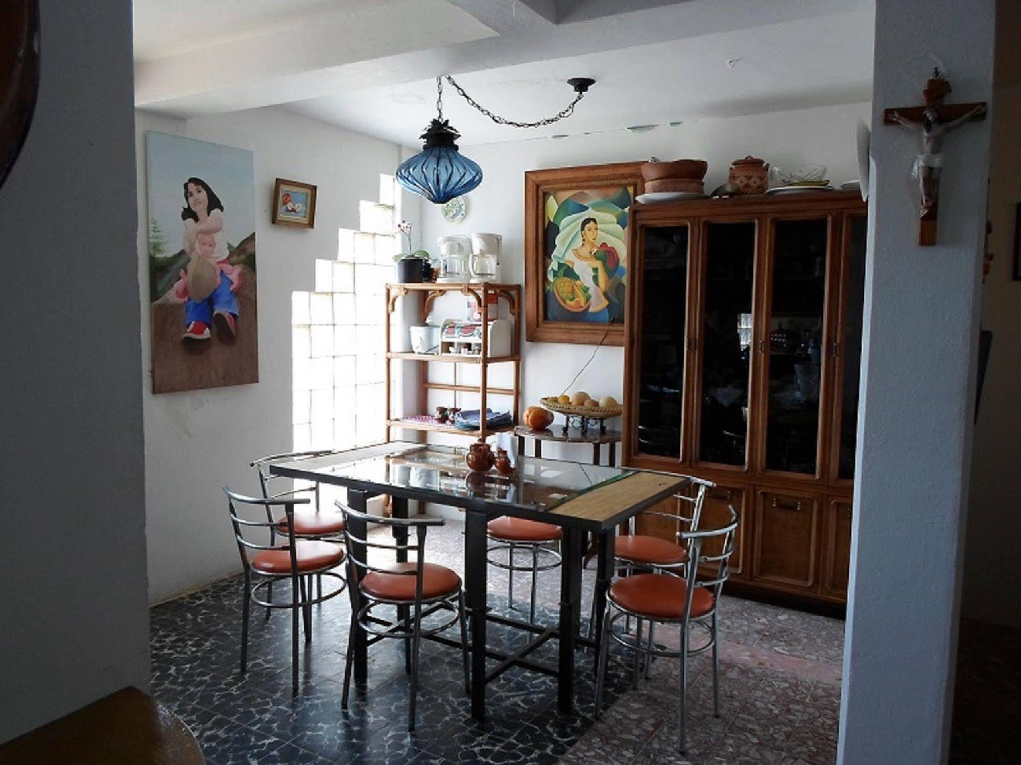 Hotel Posada Spa Antigua Casa Hogar Taxco de Alarcon Buitenkant foto